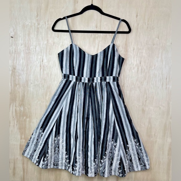 PLENTY by TRACY REESE EMBROIDERED STRIPE FLARE DRESS SZ 0 - Picture 1 of 10